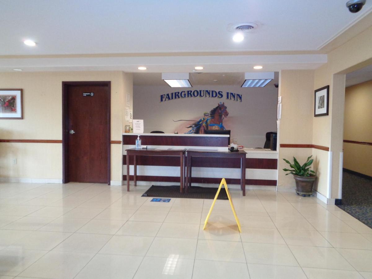 Fairgrounds Inn Du Quoin エクステリア 写真
